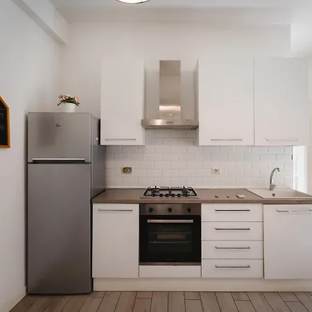 Maison 150 Apartment Rom